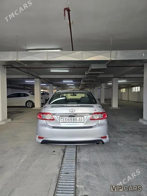 Toyota Corolla, 2011