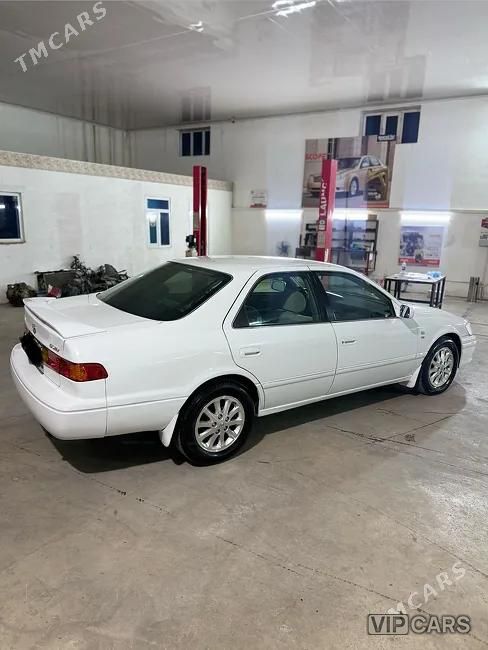 Toyota Camry, 1999