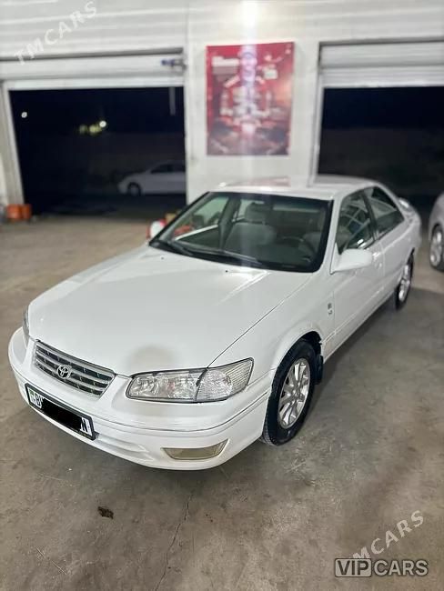 Toyota Camry, 1999