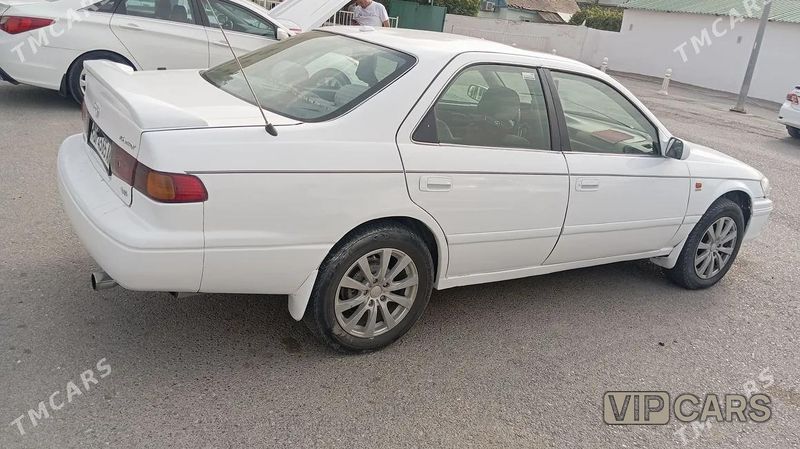 Toyota Camry, 2000