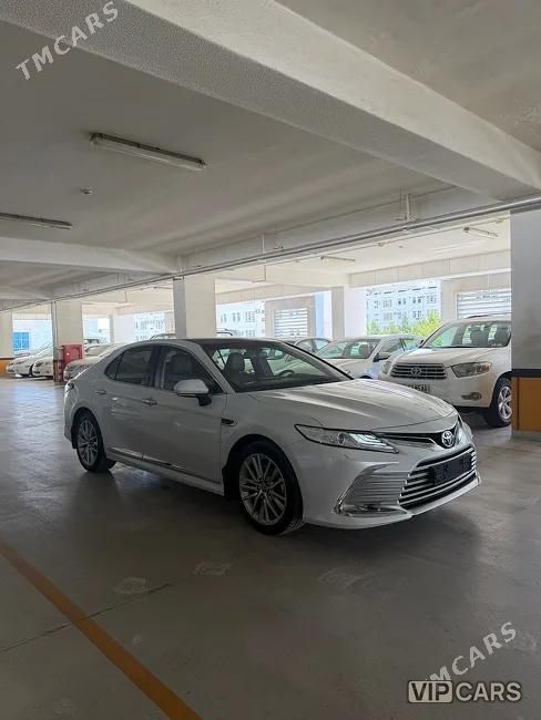 Toyota Camry, 2022