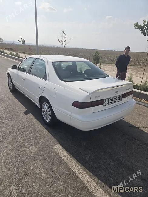 Toyota Camry, 1998