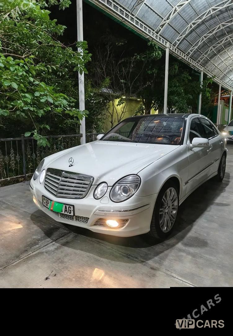 Mercedes-Benz E350, 2009