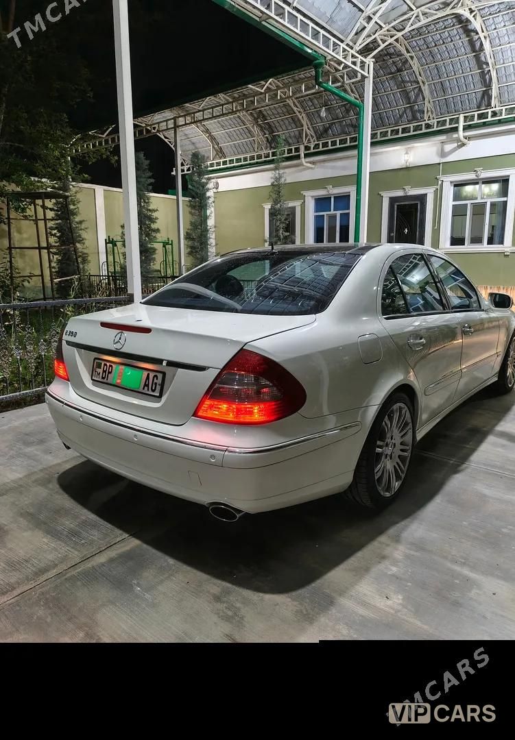 Mercedes-Benz E350, 2009