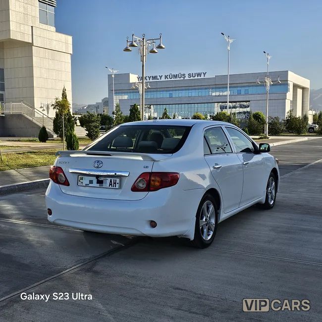 Toyota Corolla, 2010