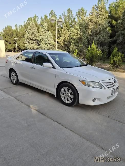 Toyota Camry, 2010