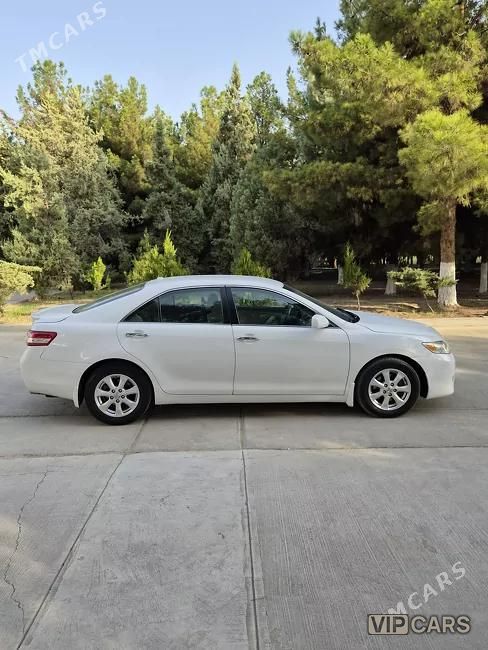 Toyota Camry, 2010