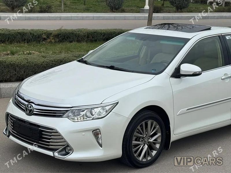 Toyota Camry, 2015