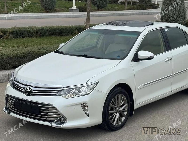 Toyota Camry, 2015