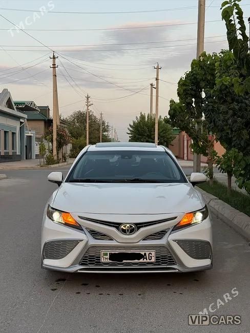 Toyota Camry, 2021
