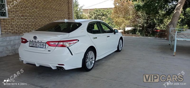 Toyota Camry, 2020