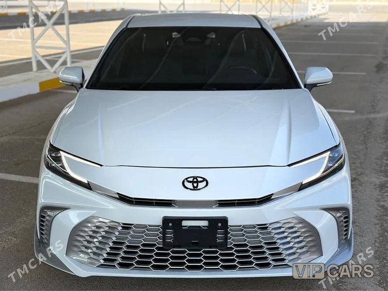 Toyota Camry, 2025