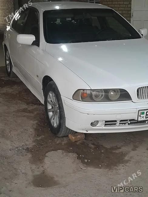 BMW E39, 1998