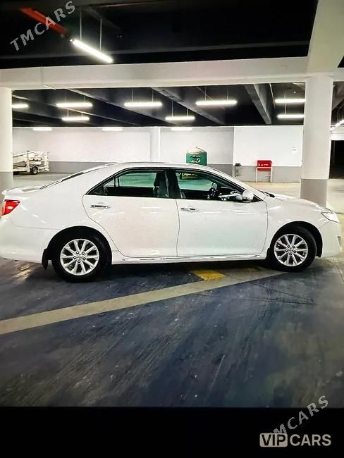 Toyota Camry, 2013