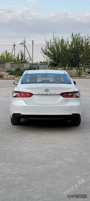 Toyota Camry, 2022 — фото 4