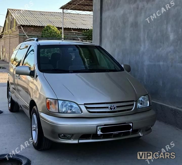Toyota Sienna, 2002