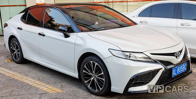Toyota Camry, 2018 — фото 1