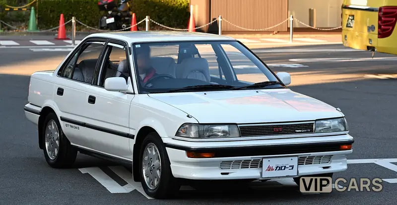 Toyota Corolla, 2016 — фото 1